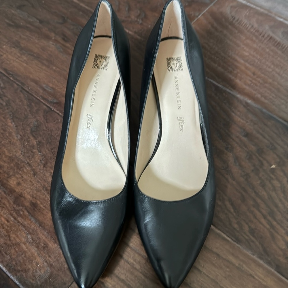 Anne Klein Black Heels Women’s Size 9M